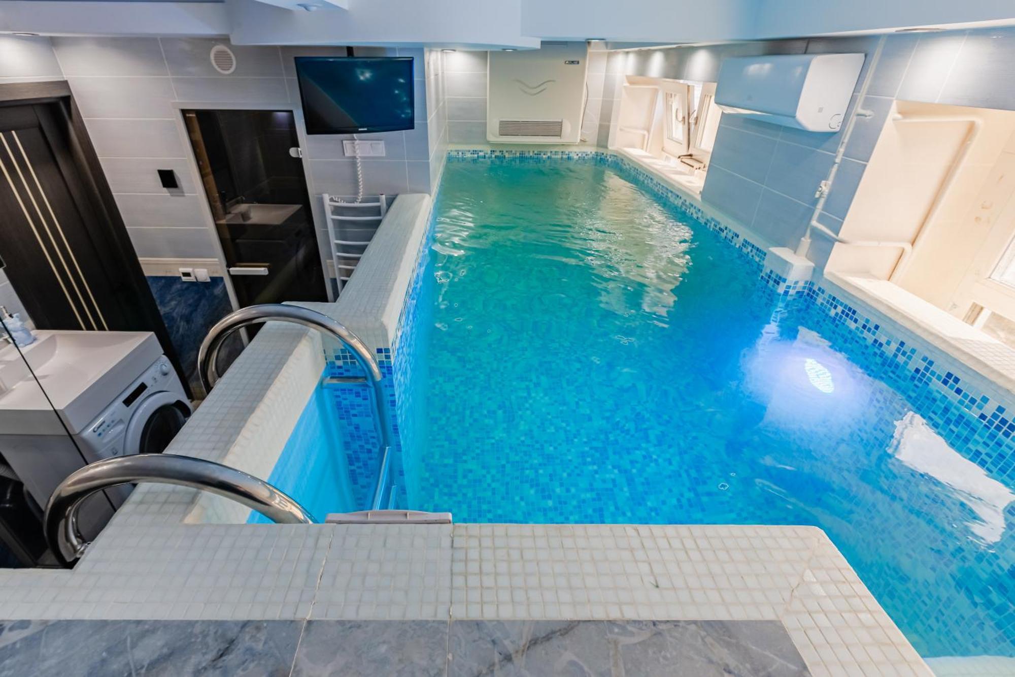 Luxury Apartment With Pool And Hammam Kiev Luaran gambar
