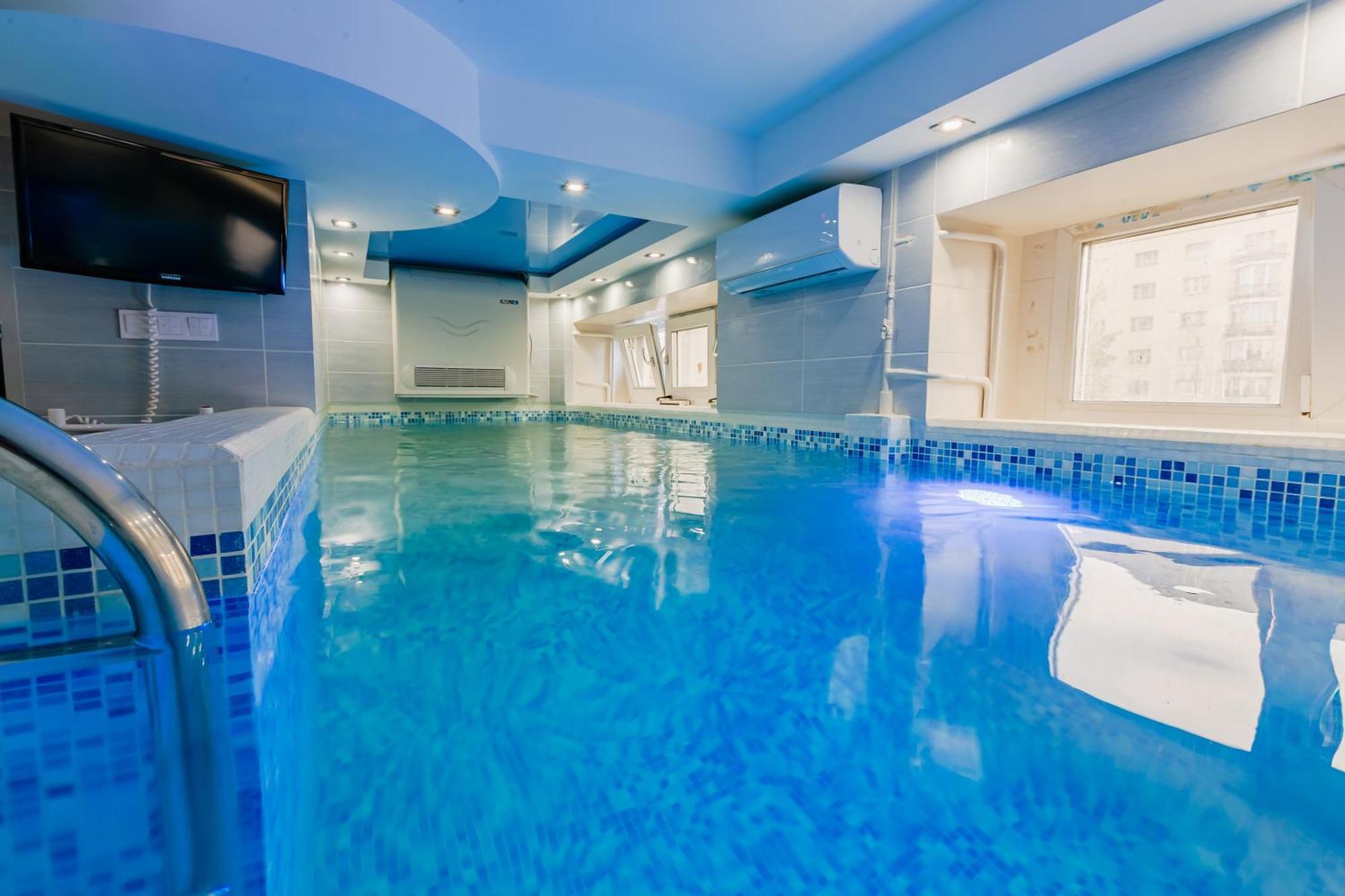 Luxury Apartment With Pool And Hammam Kiev Luaran gambar