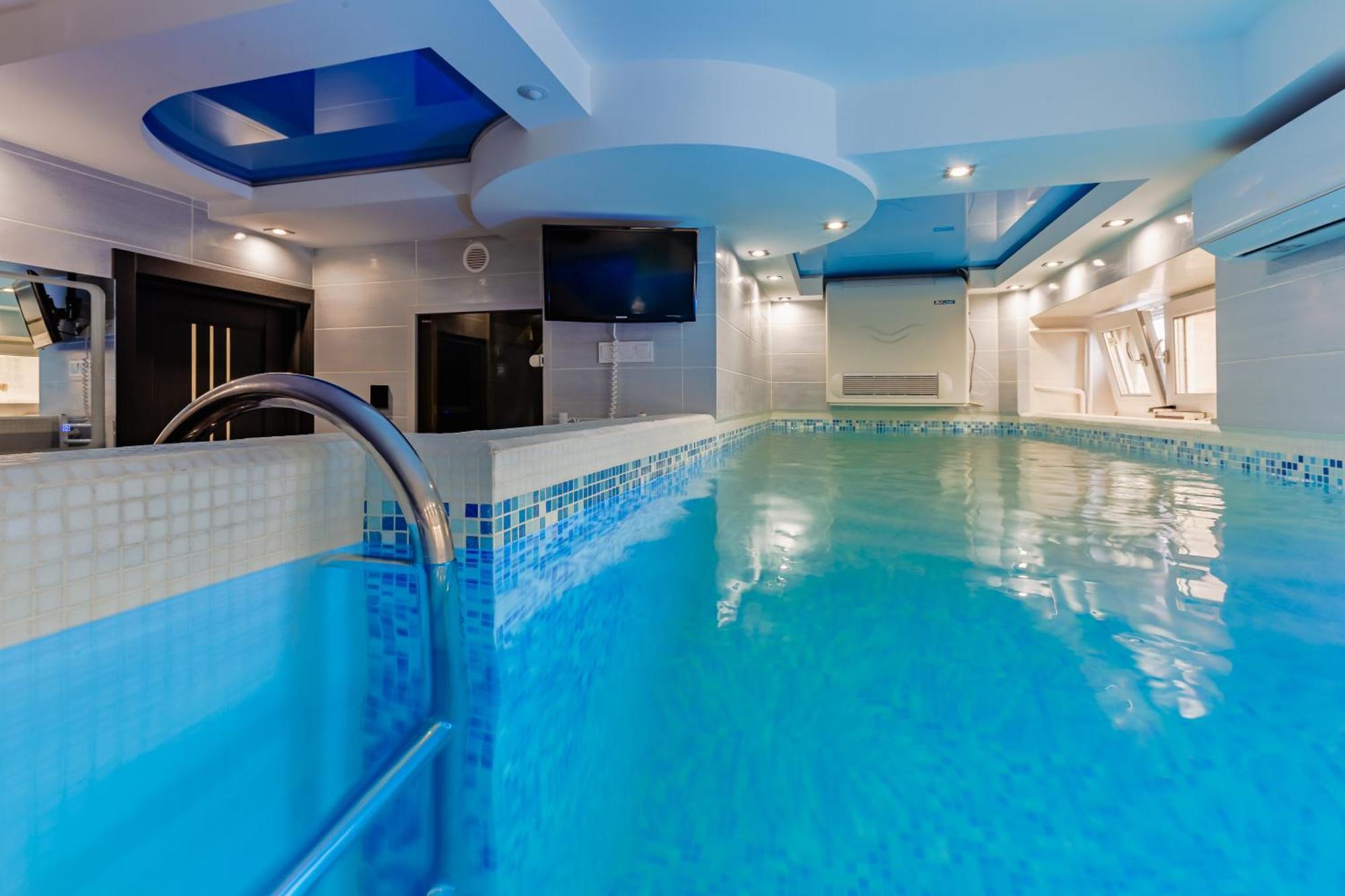 Luxury Apartment With Pool And Hammam Kiev Luaran gambar